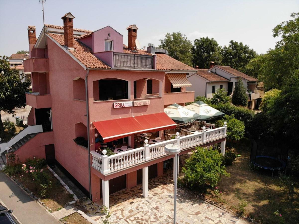 Two Bed Rooms Fortuna Near The Beach Poreč Eksteriør billede