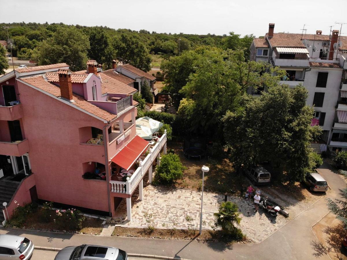 Two Bed Rooms Fortuna Near The Beach Poreč Eksteriør billede