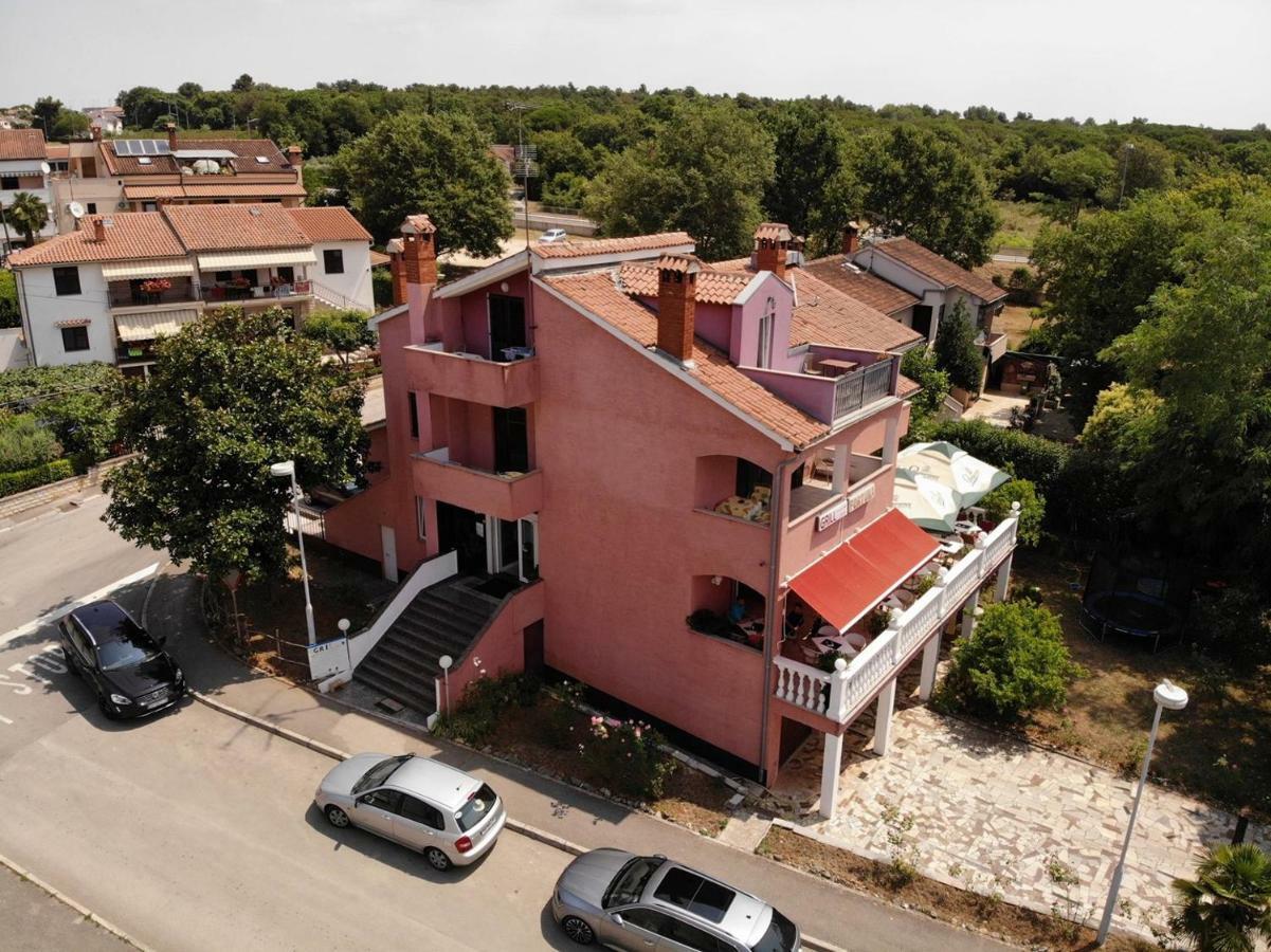Two Bed Rooms Fortuna Near The Beach Poreč Eksteriør billede
